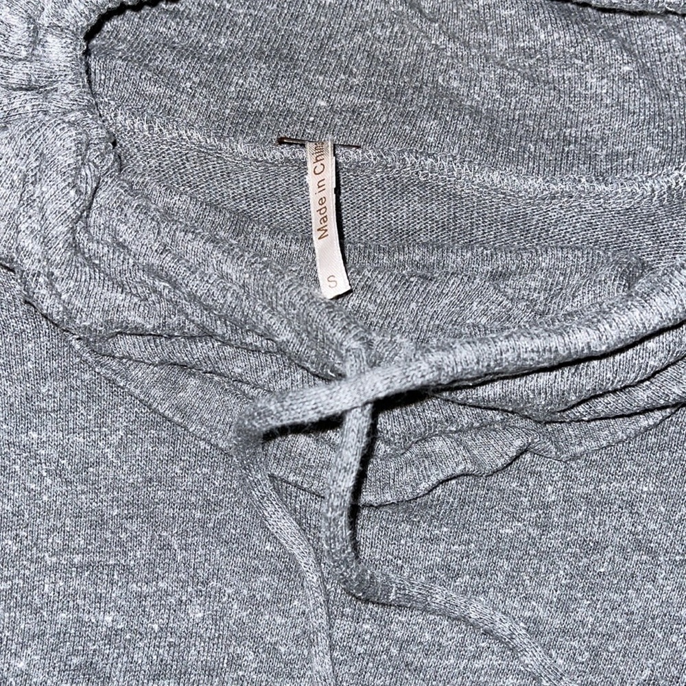 Top - Picture 2 of 3